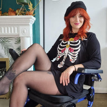 Load image into Gallery viewer, SNAG Sheer 30 Den Pantyhose ~ Liquorice Black