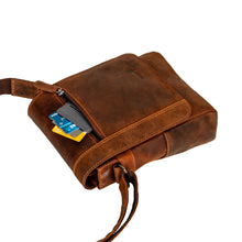 Load image into Gallery viewer, Greenwood Leather Henry Mid Size Messenger Bag ~ Sandal
