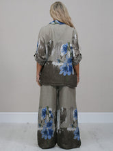 Load image into Gallery viewer, Italian Made Linen Jacket Blue Flower ~ Mocha