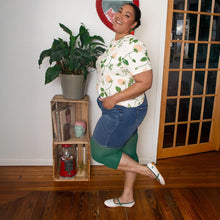 Load image into Gallery viewer, SNAG Capri Tights ~ Foliage