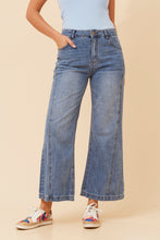 Load image into Gallery viewer, Caroline Morgan Wide Leg Jeans ~ Mid Blue
