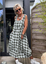 Load image into Gallery viewer, Colette Italian Made Linen Sleeveless Gingham Maxi Dress ~ Lilac