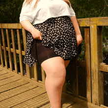 Load image into Gallery viewer, SNAG Stay Cools Shorties ~ Black