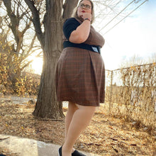 Load image into Gallery viewer, SNAG Semi-Opaque 50 Denier Tights ~ Builder's Tea