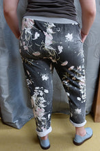Load image into Gallery viewer, Made in Italy Stretch Cotton Trousers ~ Floral Charcoal Denim Look

