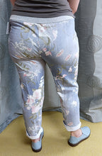 Load image into Gallery viewer, Made in Italy Stretch Cotton Trousers ~ Floral Light Blue Denim Look
