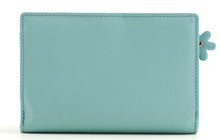 Load image into Gallery viewer, Shiloh Large Tri-Fold Purse Green - Mala Leather
