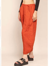 Load image into Gallery viewer, Colette Plain Barrel Leg Linen Pants ~ Teal
