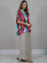 Load image into Gallery viewer, Italian Made Linen/Viscose Blend Geo Faces Top ~ Fuschia
