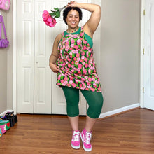 Load image into Gallery viewer, SNAG Capri Tights ~ Foliage
