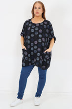 Load image into Gallery viewer, Italian Cotton Top w/Front Pockets Polka ~ Black Sz 14-22
