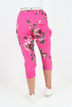 Load image into Gallery viewer, Italian Linen Floral 3/4 Pants ~ Fuschia Sz 8-14
