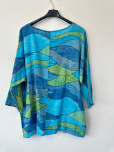 Load image into Gallery viewer, Italian Made Cotton Top Abstract ~ Turquoise Sz 8-18
