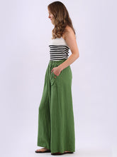 Load image into Gallery viewer, Made in Italy Wide Leg Linen Trousers ~ Green
