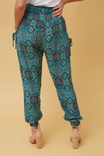 Load image into Gallery viewer, Caroline Morgan Relaxed Tahani Harem Pants ~ Green

