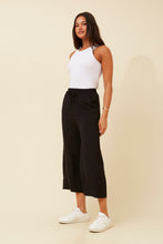 Load image into Gallery viewer, Caroline Morgan 7/8 Wide Leg Trousers ~ Black
