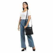 Load image into Gallery viewer, Greenwood Leather Isla Crossbody Bag ~ Black
