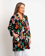 Load image into Gallery viewer, Mozaic Tully Top ~ Waverly ~ Sz S-XXL
