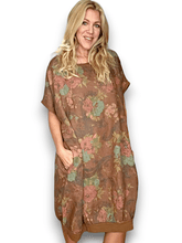 Load image into Gallery viewer, Helga May Italian Linen Elastic Hem &#39;Twirl&#39; Dress ~ Coffee
