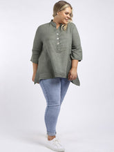 Load image into Gallery viewer, Italian Linen Bell Sleeve Khaki Top Sz 14-20
