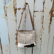 Load image into Gallery viewer, Backyard &#39;Brittany&#39; Crossbody Bag ~ Hide/Canvas
