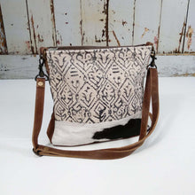 Load image into Gallery viewer, Backyard &#39;Brittany&#39; Crossbody Bag ~ Hide/Canvas
