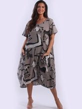 Load image into Gallery viewer, Italian Cotton Abstract Dress Mocha Sz 12-20
