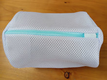 Load image into Gallery viewer, Laundry Wash Bag for SNAG Tights &amp; other Delicates
