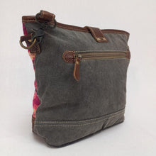 Load image into Gallery viewer, Backyard &#39;Vera&#39; Crossbody Bag ~ Canvas/Leather
