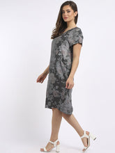 Load image into Gallery viewer, Italian Classic Shift Soft Floral Charcoal Linen Dress Sz 10-16
