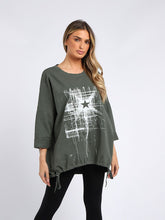 Load image into Gallery viewer, Italian Abstract Star Khaki Cotton Top Sz 14-20
