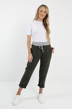 Load image into Gallery viewer, Italian Stretch Cotton Trousers Denim Look Khaki
